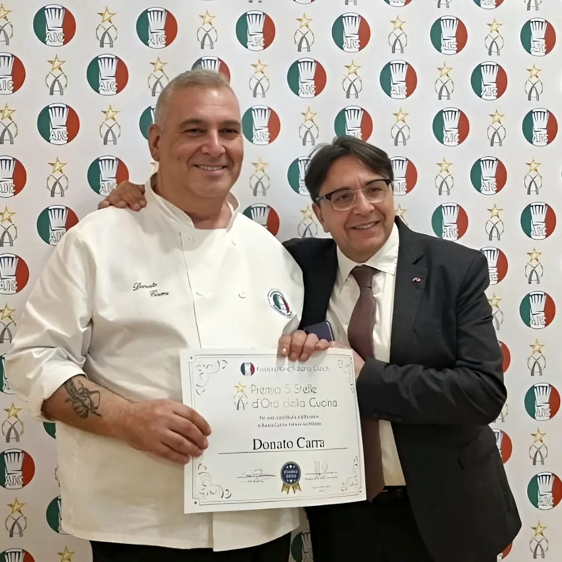 Il Maestro Donato Carra riceve le 5 stelle d'oro della cucina italiana
