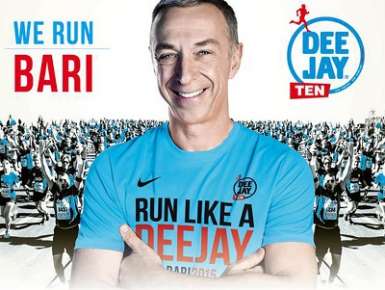 La ''Deejay Ten'' arriva a Bari per la seconda tappa dell'edizione 2026 della grande corsa itinerante non agonistica ideata da Linus