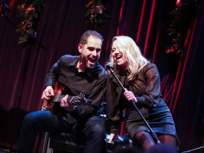 "Charlie Hunter & Lucy Woodward"  questa sera  al TEATRO FORMA a Bari "
