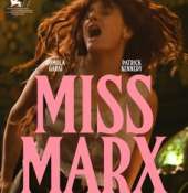 La regista Susanna Nicchiarelli presenta in sala il film MISS MARX