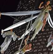 La danza della Barucchieri nello spettacolo “Le Belle Storie Non Finiscono Mai”