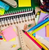 ''Materiale  scolastico - raccolta a Giovinazzo per  chi  è in difficoltà''