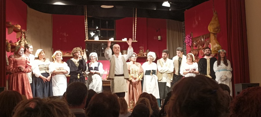 L' ''Amleto in salsa piccante'' che piace tanto al pubblico del Teatro Angioino di Mola di Bari!